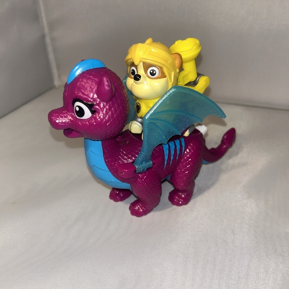 Paw Patrol Rescue Knights Dragon Blizzie Action Figure Spin Master W/ Rubble